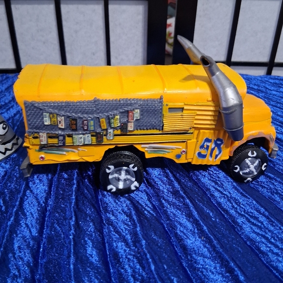 Pixar Car, Miss Fritt.Deluxe Die-Cast Car and Fortnite 4 Wheeler Quadcrasher - Picture 5 of 16